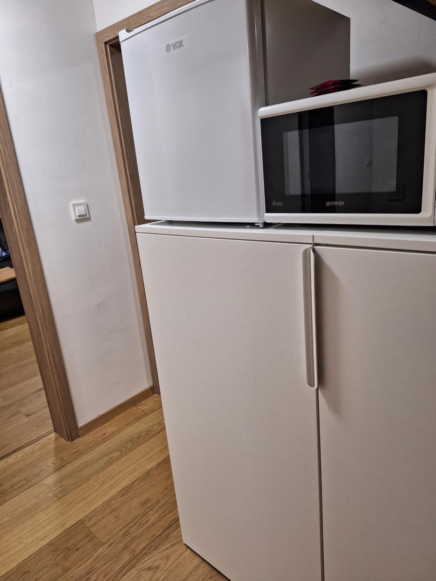 Guesthouse Flower Ljubljana Ngoại thất bức ảnh