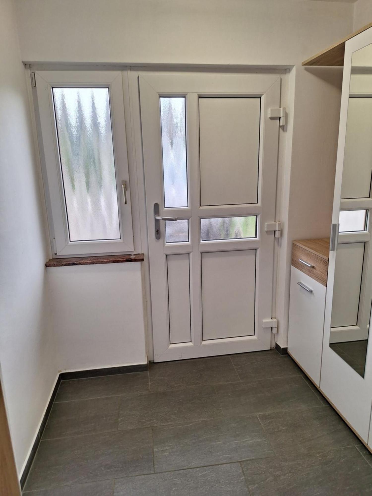 Guesthouse Flower Ljubljana Ngoại thất bức ảnh