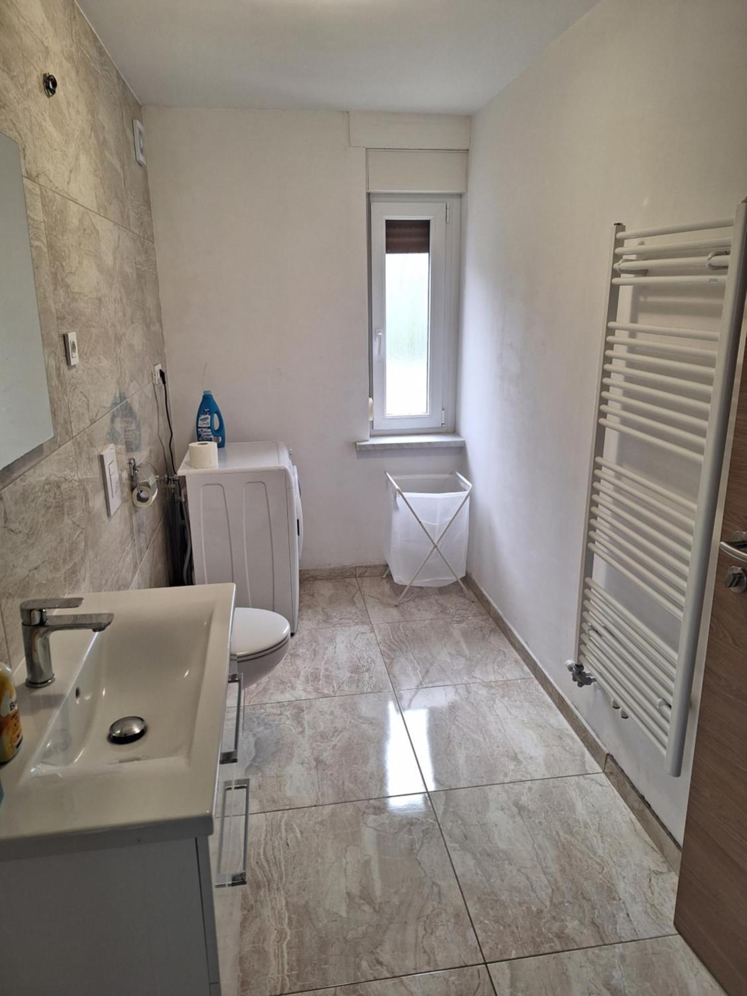 Guesthouse Flower Ljubljana Ngoại thất bức ảnh