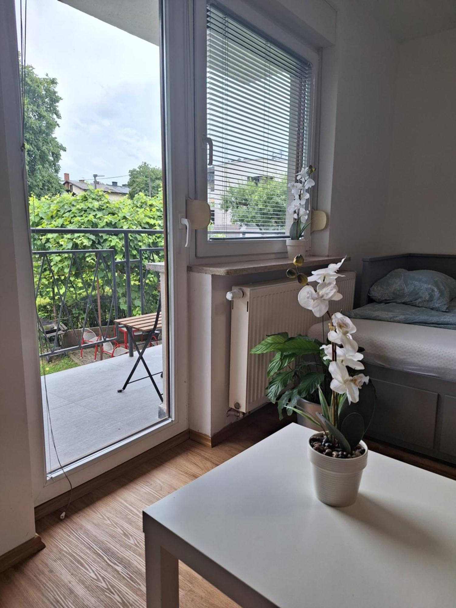 Guesthouse Flower Ljubljana Ngoại thất bức ảnh